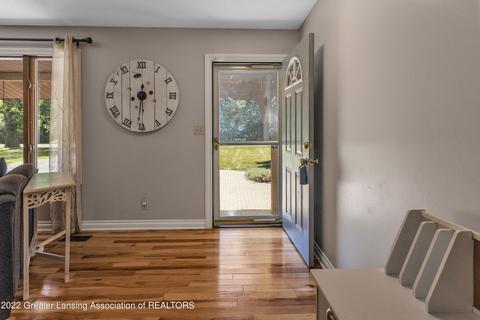 9873 Coleman Rd, Haslett, MI 48840 photo 7