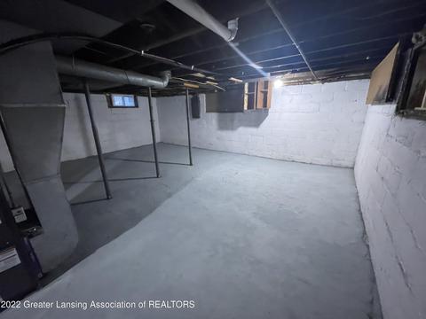 1111 E Mount Hope Ave, Lansing, MI 48910 photo 25