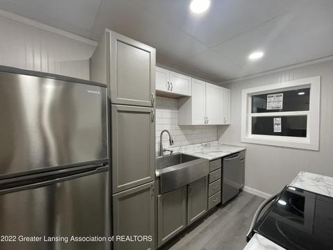 1111 E Mount Hope Ave, Lansing, MI 48910 photo 1