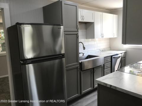 1111 E Mount Hope Ave, Lansing, MI 48910 photo 6