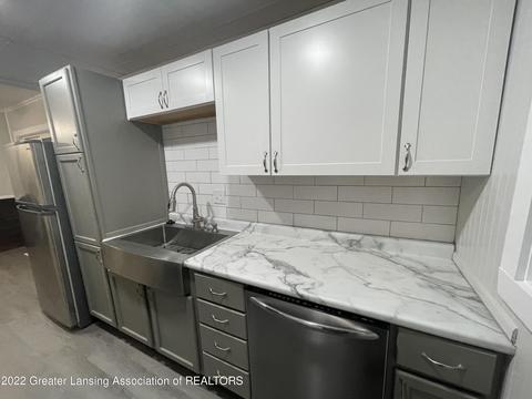 1111 E Mount Hope Ave, Lansing, MI 48910 photo 5