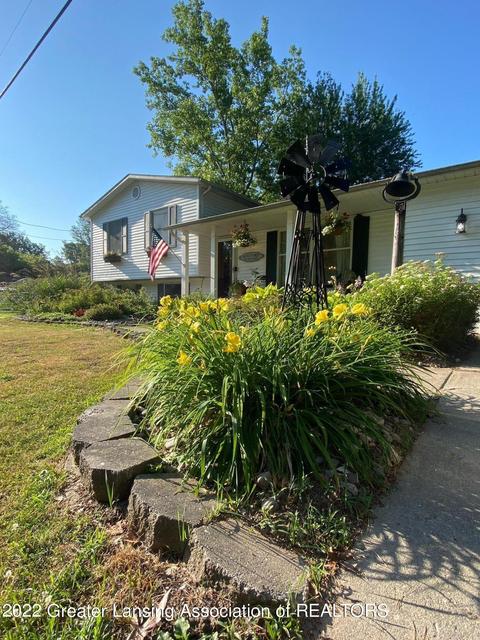 11267 W Frances Rd, Flushing, MI 48433 photo 2