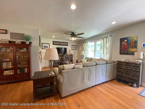 11267 W Frances Rd, Flushing, MI 48433 photo 5