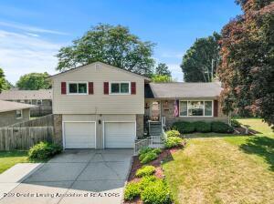2122 Edwin Pl, Lansing, MI 48911 photo 1