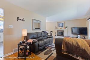 2122 Edwin Pl, Lansing, MI 48911 photo 5