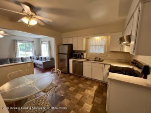 404 Creeping Brook Cir, Dewitt, MI 48820 photo 9