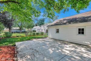 4611 Addison Rd, Lansing, MI 48917 photo 42