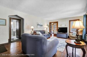 4611 Addison Rd, Lansing, MI 48917 photo 4