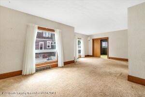 240 E Pine St, Elsie, MI 48831 photo 8