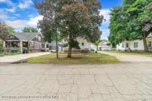 240 E Pine St, Elsie, MI 48831 photo 4