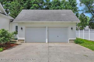 121 E Maple St, Elsie, MI 48831 photo 3