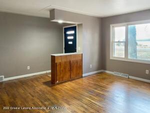 7716 Loomis Rd, Dewitt, MI 48820 photo 5