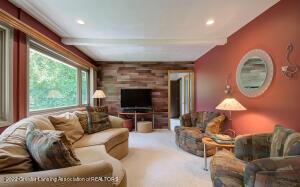 588 Oakdale Dr, Haslett, MI 48840 photo 16