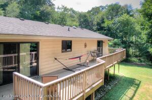 588 Oakdale Dr, Haslett, MI 48840 photo 4