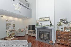 121 E Jolly Rd # D1, Lansing, MI 48910 photo 5