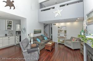 121 E Jolly Rd # D1, Lansing, MI 48910 photo 4