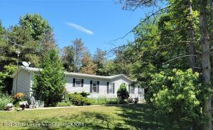 667 Lansing Rd, Morrice, MI 48857 photo 3