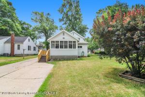 215 E 2nd St, Perry, MI 48872 photo 2