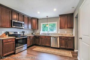 215 E 2nd St, Perry, MI 48872 photo 6