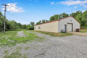 211 E Sheridan Rd, Lansing, MI 48906 photo 2