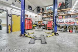 211 E Sheridan Rd, Lansing, MI 48906 photo 31