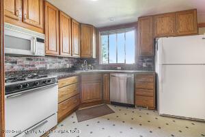 335 Elm St, Mason, MI 48854 photo 12
