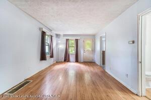 214 E Jackson St, Lansing, MI 48906 photo 3