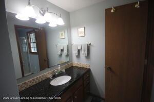 1375 E Twinbrook Dr, Dewitt, MI 48820 photo 22