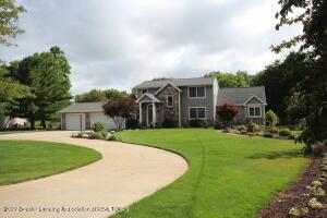 1375 E Twinbrook Dr, Dewitt, MI 48820 photo 2