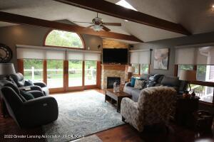 1375 E Twinbrook Dr, Dewitt, MI 48820 photo 7