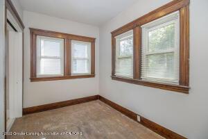 1029 1st St, Jackson, MI 49203 photo 9