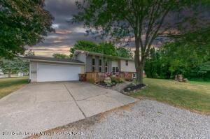 202 E Oak St, Saint Johns, MI 48879 photo 1