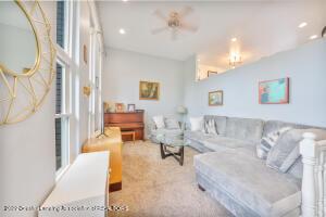 202 E Oak St, Saint Johns, MI 48879 photo 4