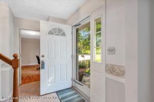 11381 Upton Rd, Grand Ledge, MI 48837 photo 5