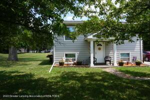 5904 Edson St, Haslett, MI 48840 photo 2