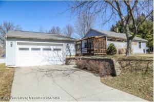 5781 Sleight Rd, Bath, MI 48808 photo 1