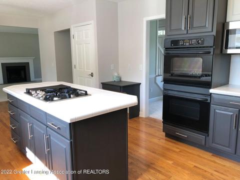 206 Rivergate Ln, Dewitt, MI 48820 photo 18