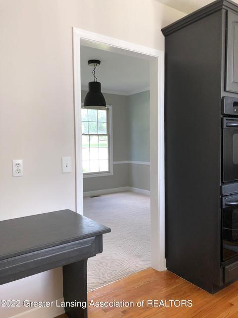 206 Rivergate Ln, Dewitt, MI 48820 photo 8