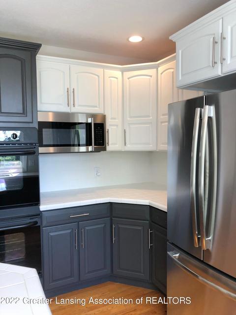 206 Rivergate Ln, Dewitt, MI 48820 photo 13