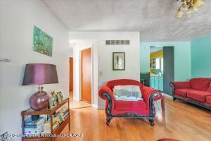 1430 Ormond St, Lansing, MI 48906 photo 9