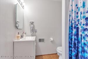 1430 Ormond St, Lansing, MI 48906 photo 17