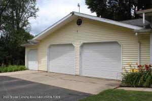 1327 Waldo Rd, Williamston, MI 48895 photo 3