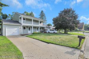 5724 Ridgeway Dr, Haslett, MI 48840 photo 3