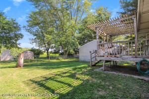 521 W Main St, Maple Rapids, MI 48853 photo 2