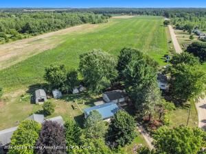 521 W Main St, Maple Rapids, MI 48853 photo 26