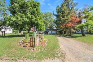 521 W Main St, Maple Rapids, MI 48853 photo 17