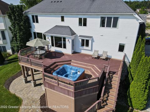 12935 Paradise Dr, Dewitt, MI 48820 photo 3