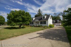 1006 E Webb Dr, Dewitt, MI 48820 photo 1