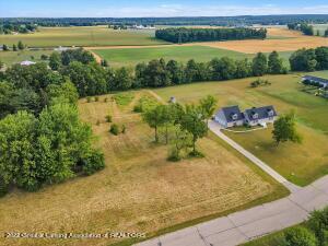 6830 Winston Ave, Lansing, MI 48906 photo 4