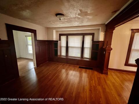 823 E Csar E Chvez Ave, Lansing, MI 48906 photo 3